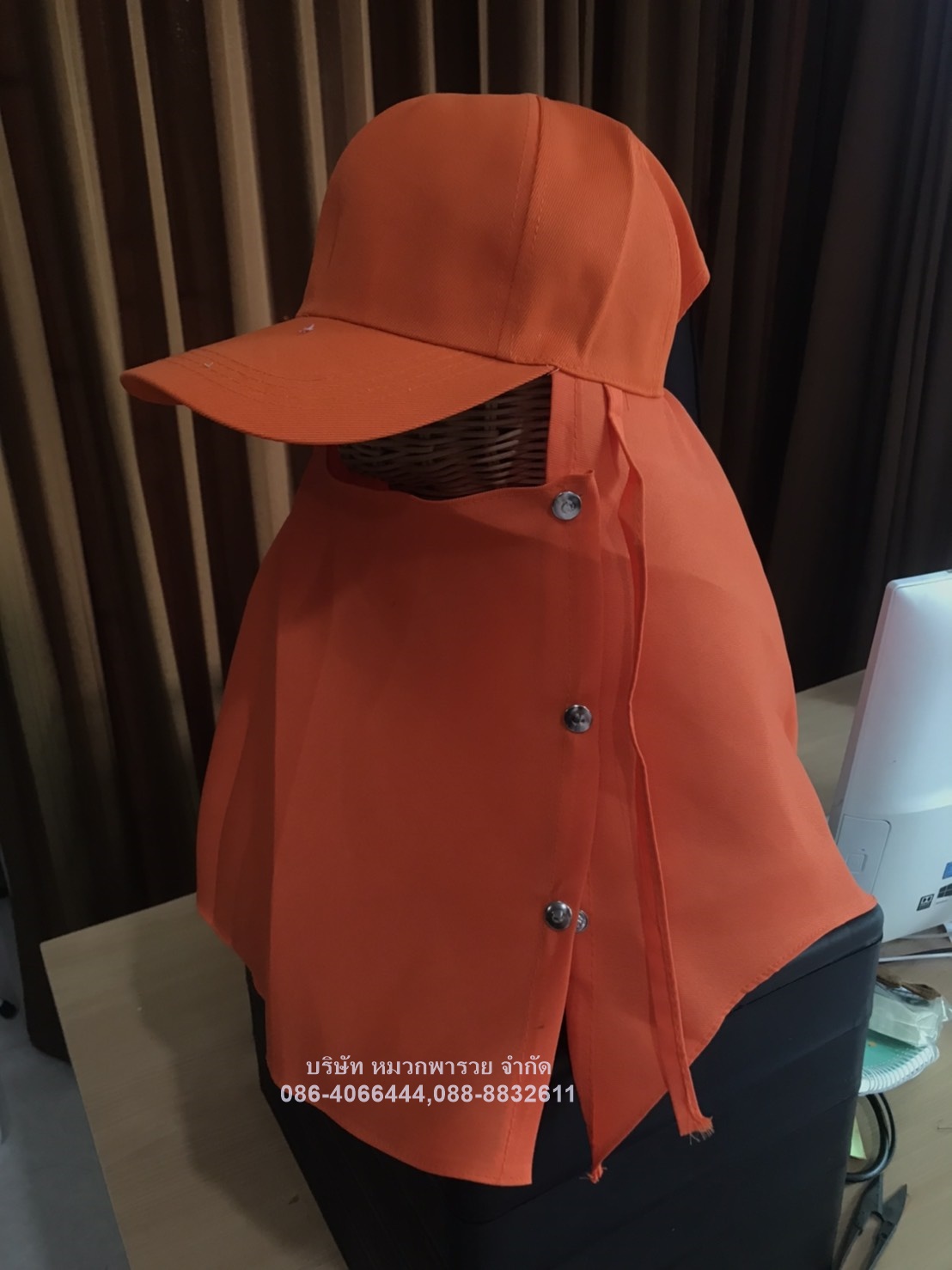 หมวกแก๊ปคลุมหน้า ขั้นต่ำ 100 ใบ