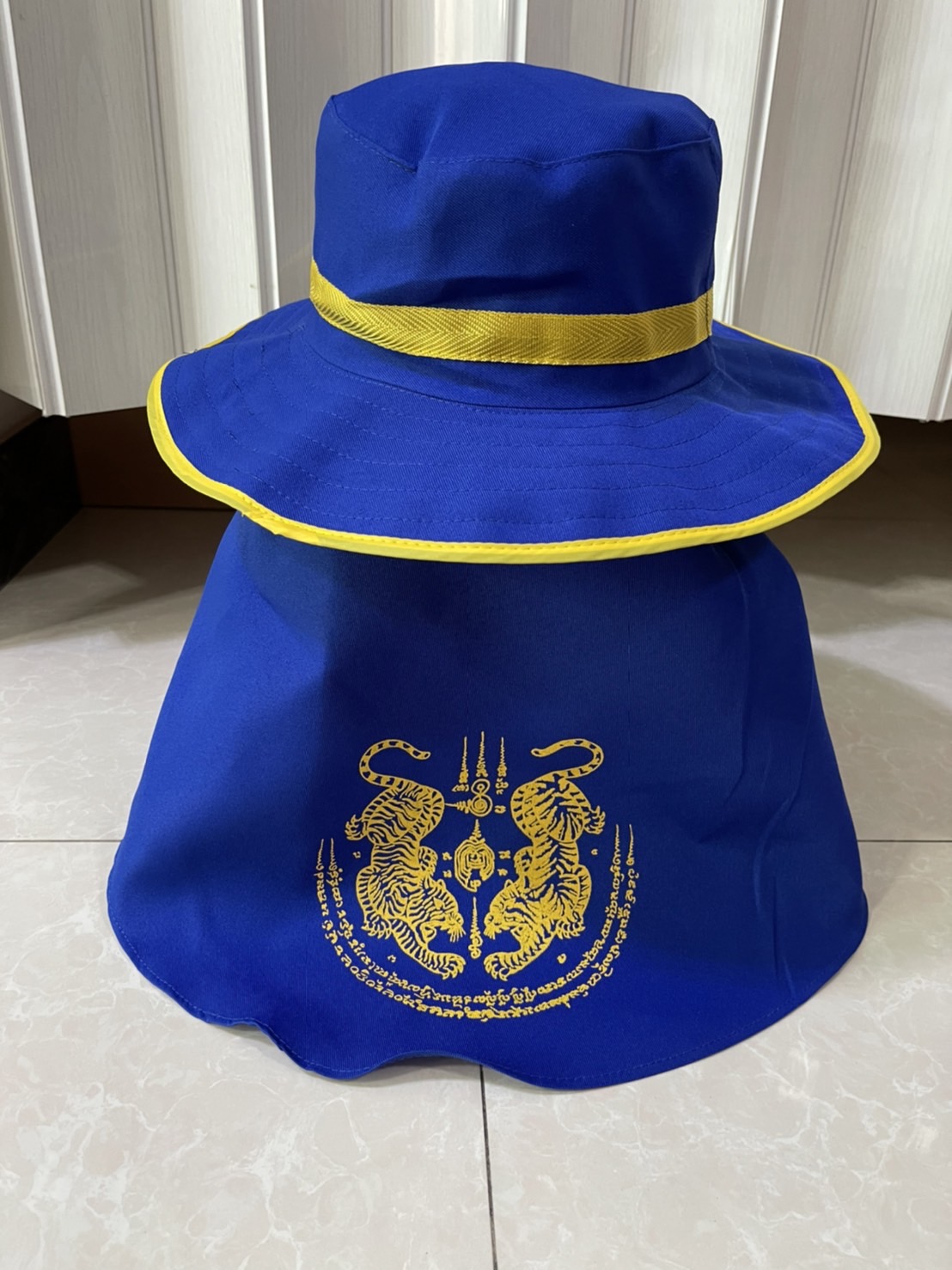 หมวกปีกคลุมหน้าแฟชั่น