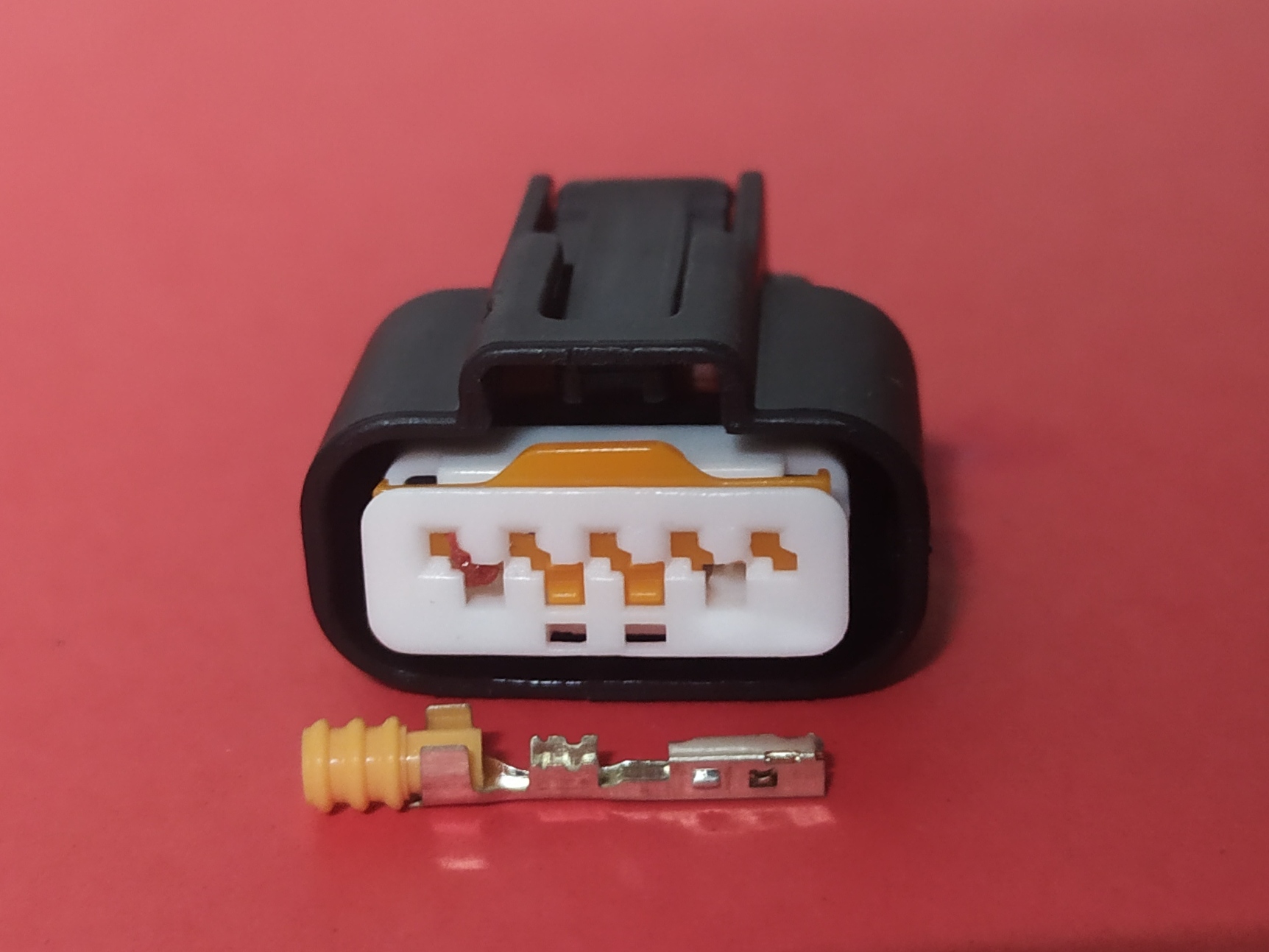 5 พิน ดำ Mitsubishi #05027