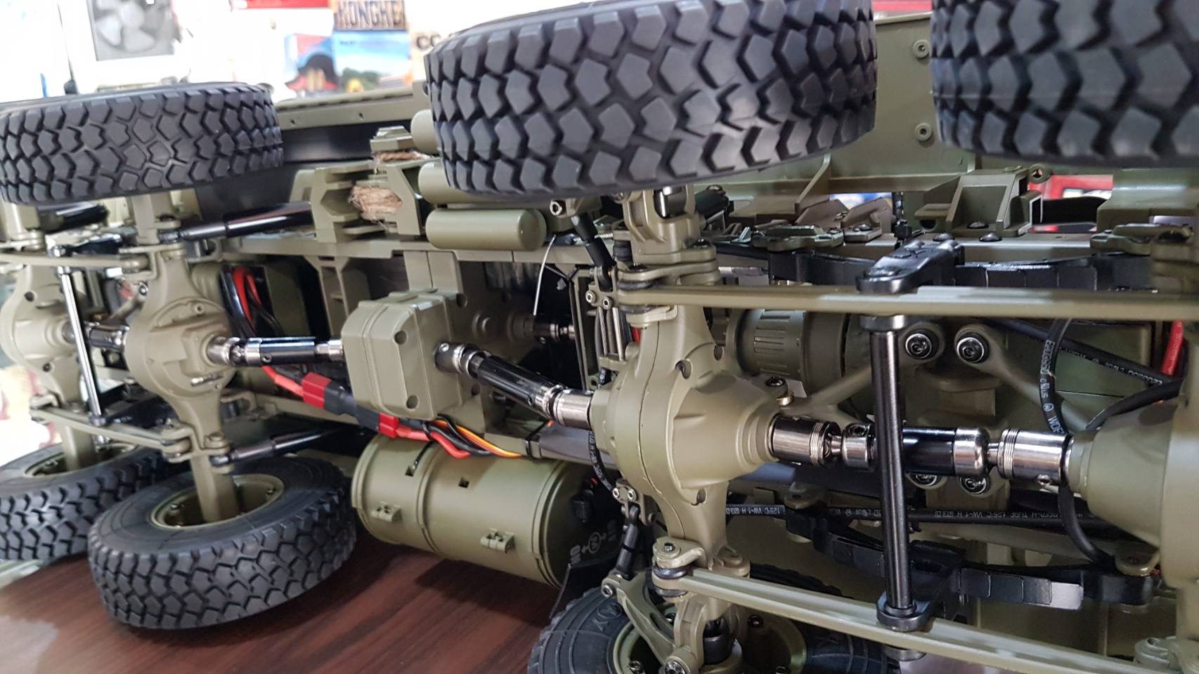 U.S. M977 Hemtt Oshkosh 8x8 Military Cargo Truck