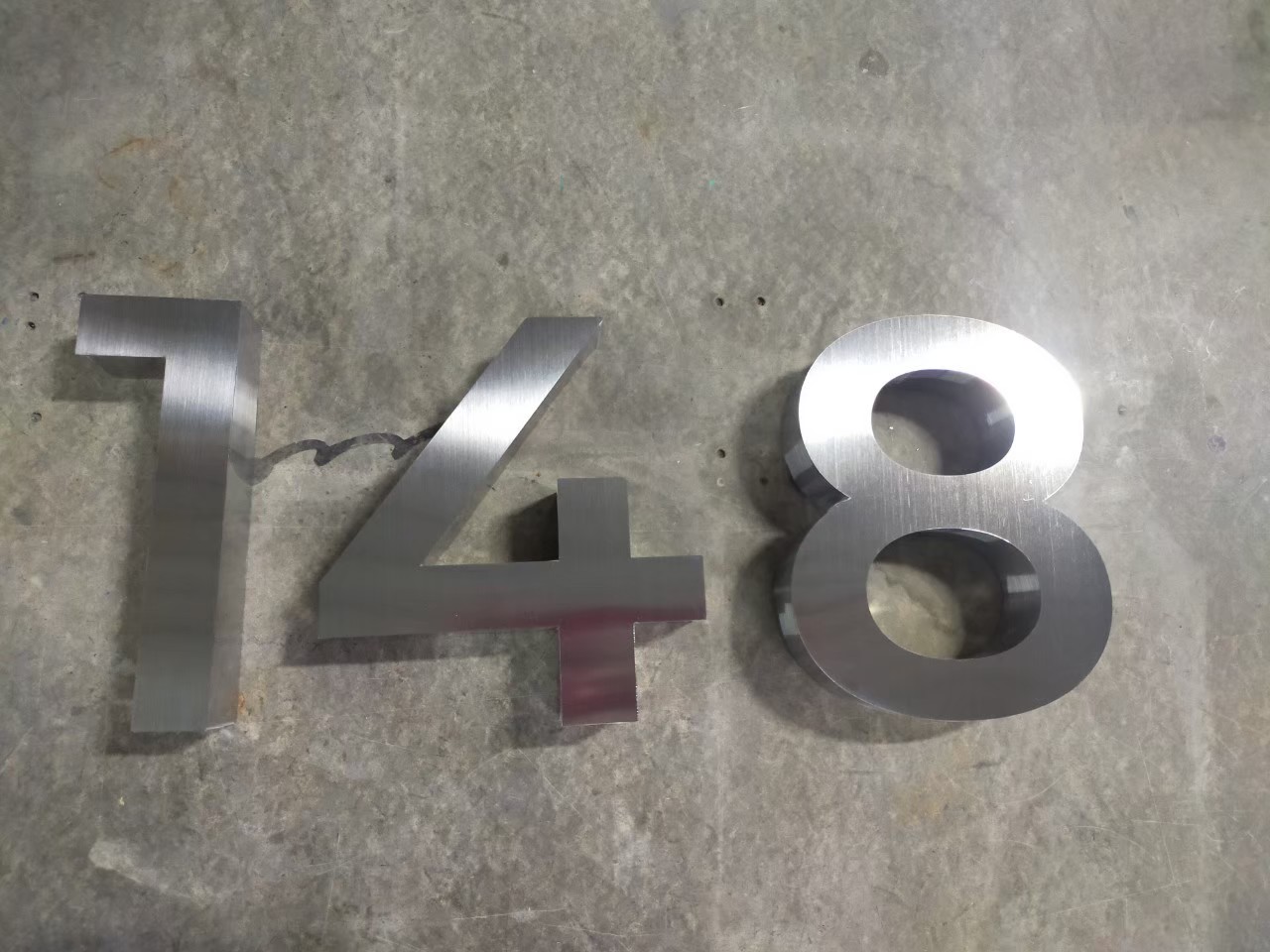 งานป้ายบ้านเลขที่ 148