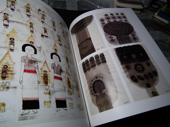 สายธารชีวิต (เชิดชูเกียรติ อ.ชลูด นิ่มเสมอ 1-26 กพ. 2553) รวม 2 เล่ม พิมพ์ปี 2554