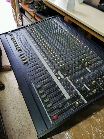 Yamaha Mixing consoie mg24/14fx มือสอง