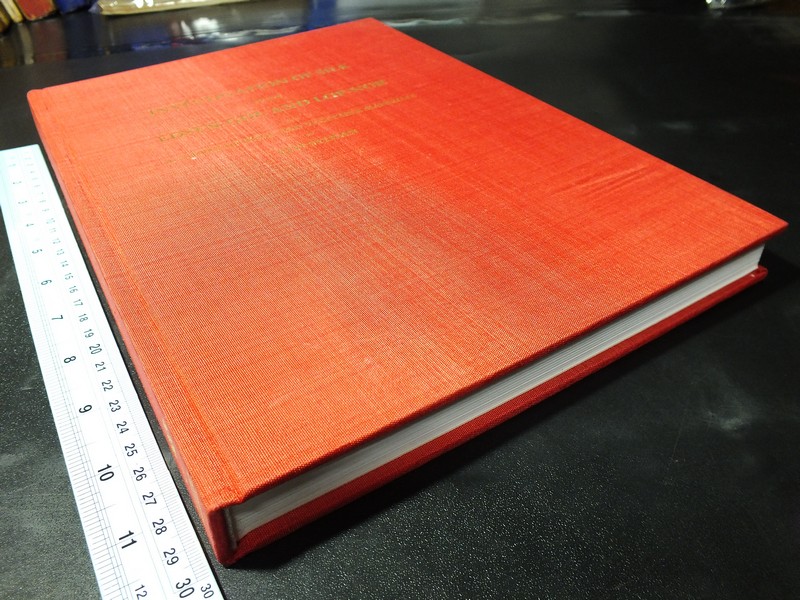 Investigastion of Silk from Edsen-Gol and Lop-Nor by VIVI SYLWAN ปกแข็ง