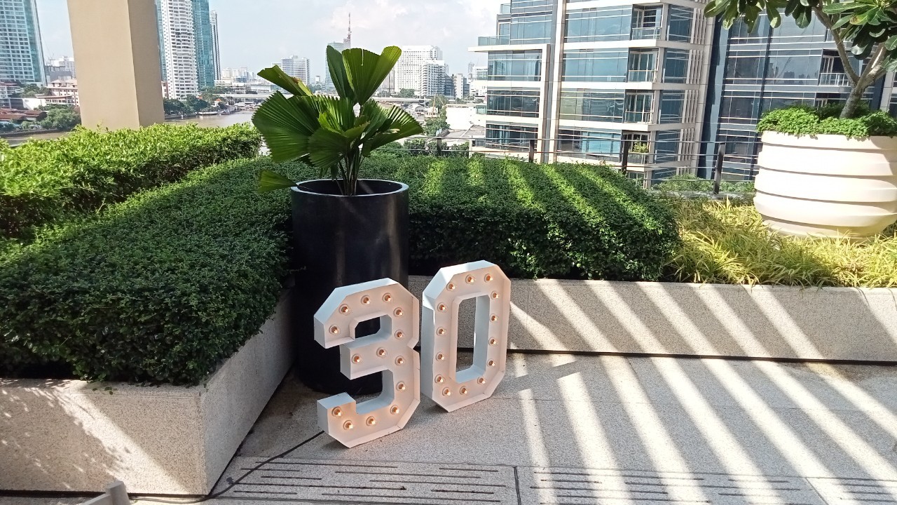 ป้ายไฟปิงปอง 30