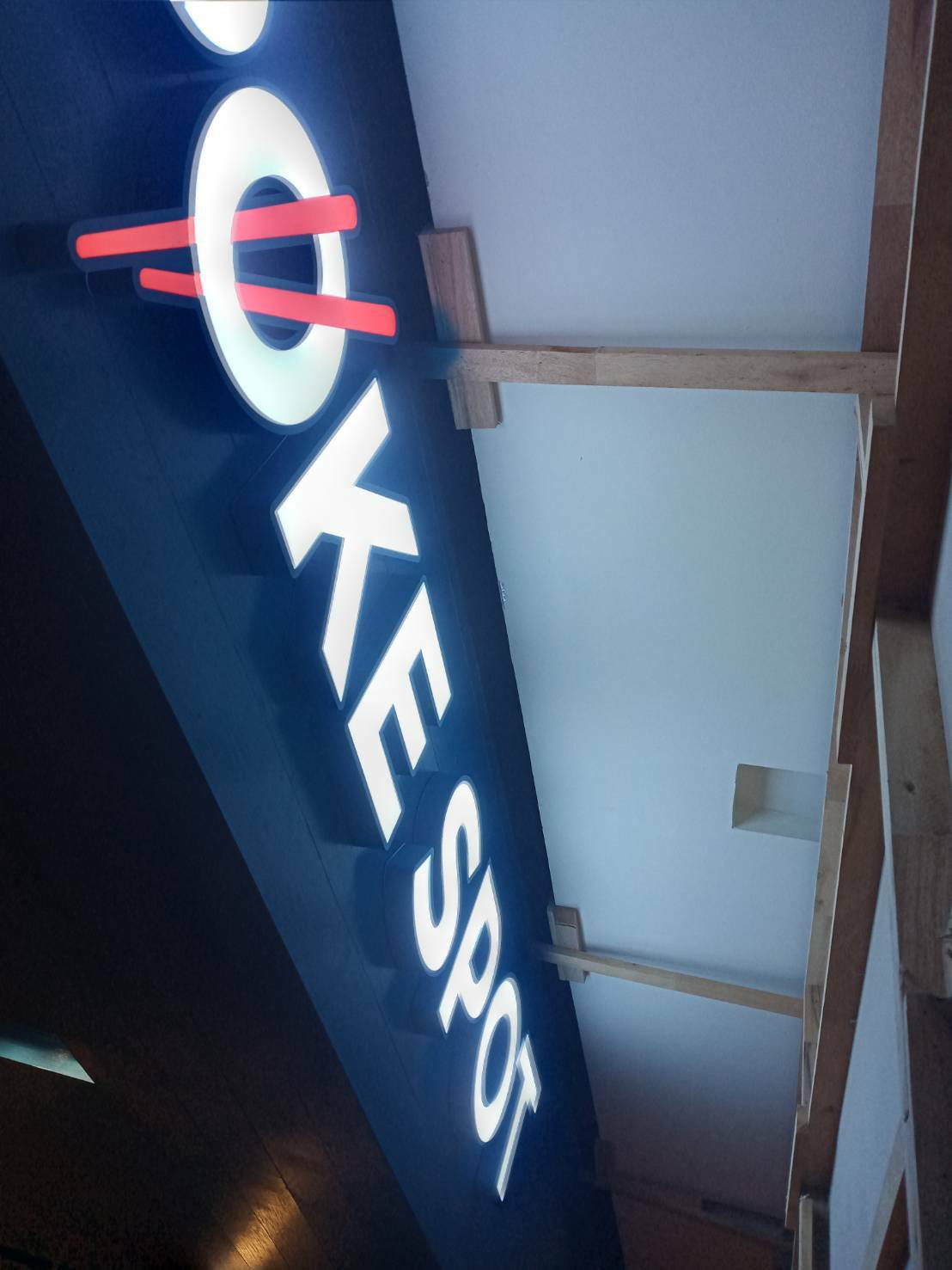 งานป้ายกล่องไฟ POKE SPOT