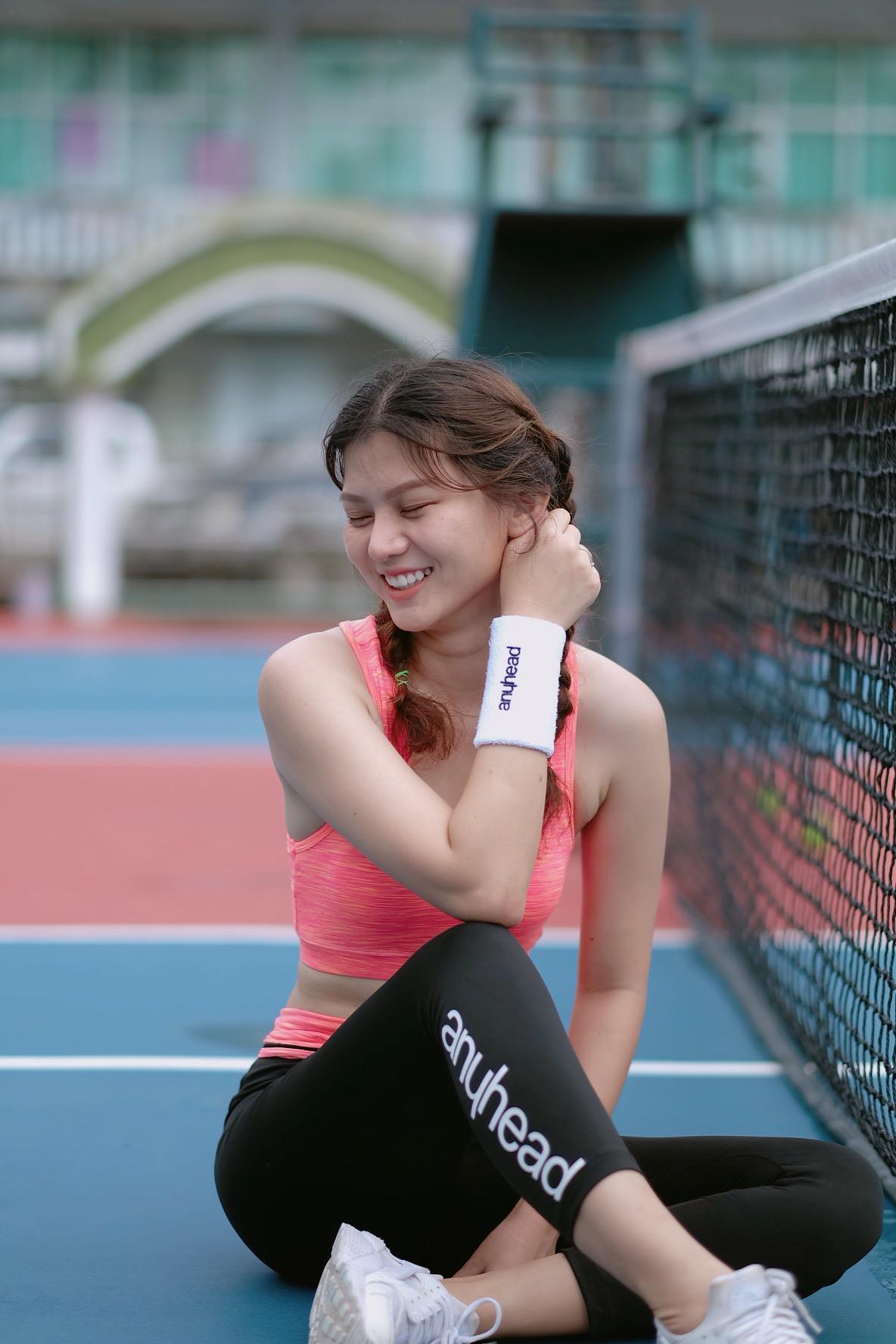 Sweat Absorber ผ้ารัดศรีษะ & ผ้ารัดข้อมือ (สีขาว)