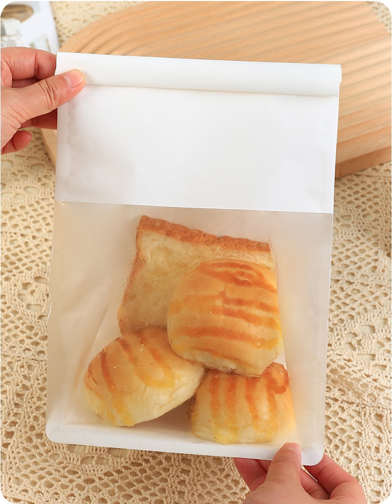 ถุงขนมปัง หน้าใสคราฟท์สีขาว (แพ็ค 50 ใบ)