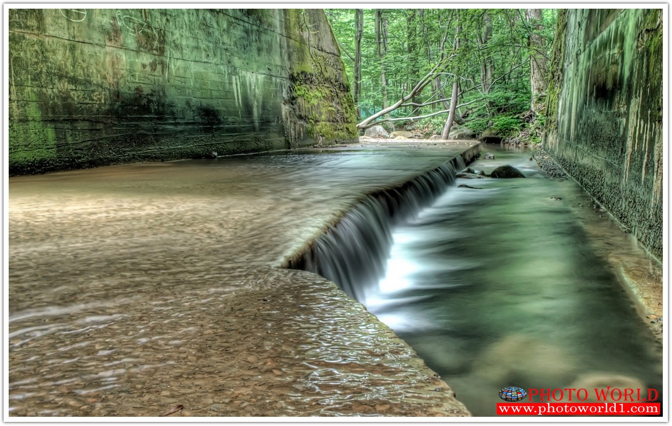 NATURAL วอลเปเปอร์รูปภาพติดผนังสั่งทำ มีภาพให้เลือกกว่า 50,000 ภาพ ออกแบบกราฟฟิค หรือ รูปภาพตามที่ท่านกำหนด ในสไตล์ท่านเอง "custom made"