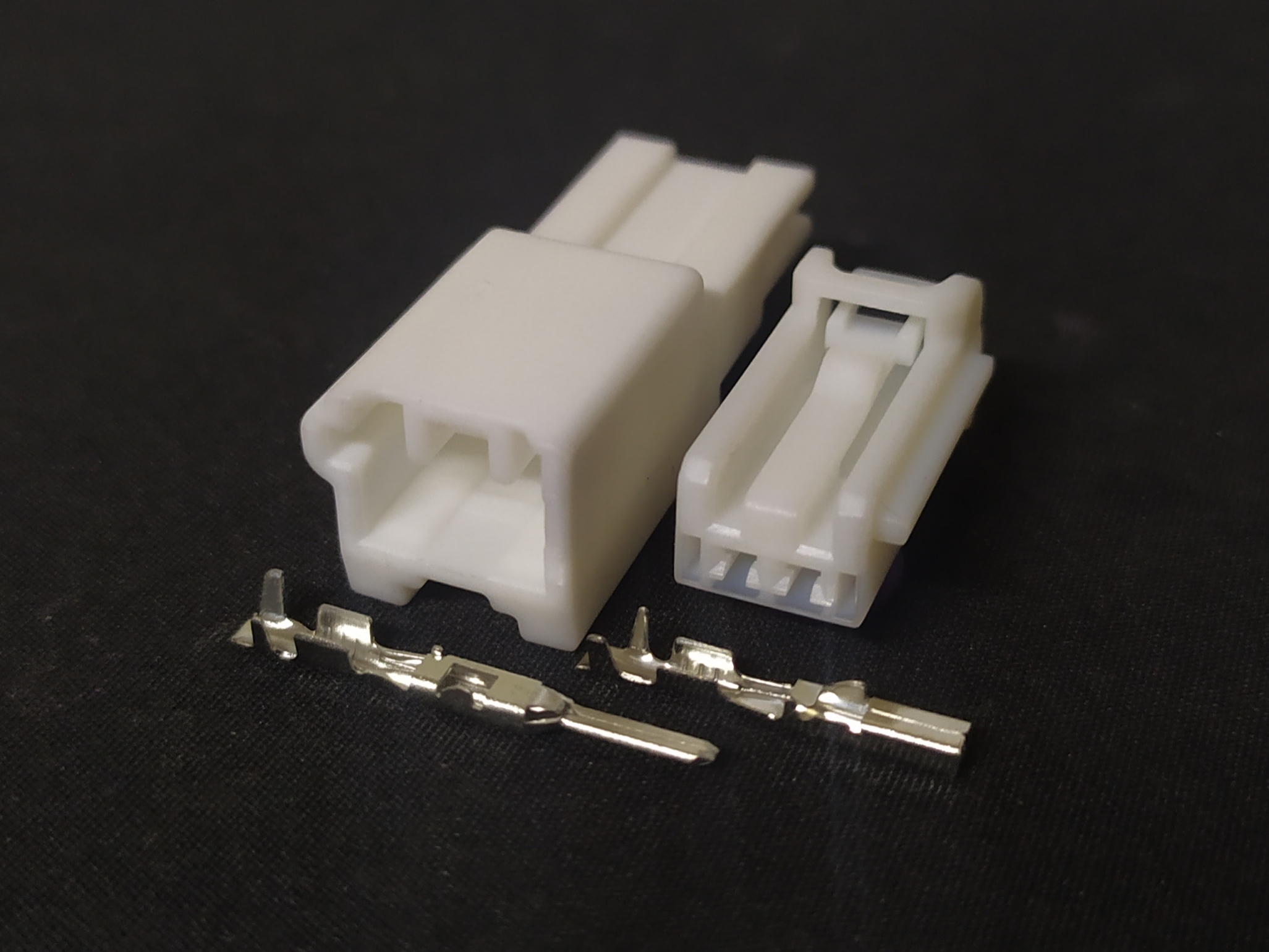 2 พิน ขาว Horn Toyota #6053