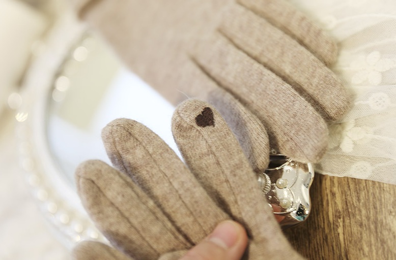 พรีออเดอร์ - ถุงมือกันหนาว Pre - GT612 (สีน้ำเงิน)