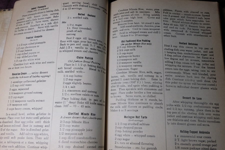 ตำรากับข้าว YWCA COOK BOOK ปกแข็ง 430 หน้า พิมพ์ปี 2510 (สอบถาม)