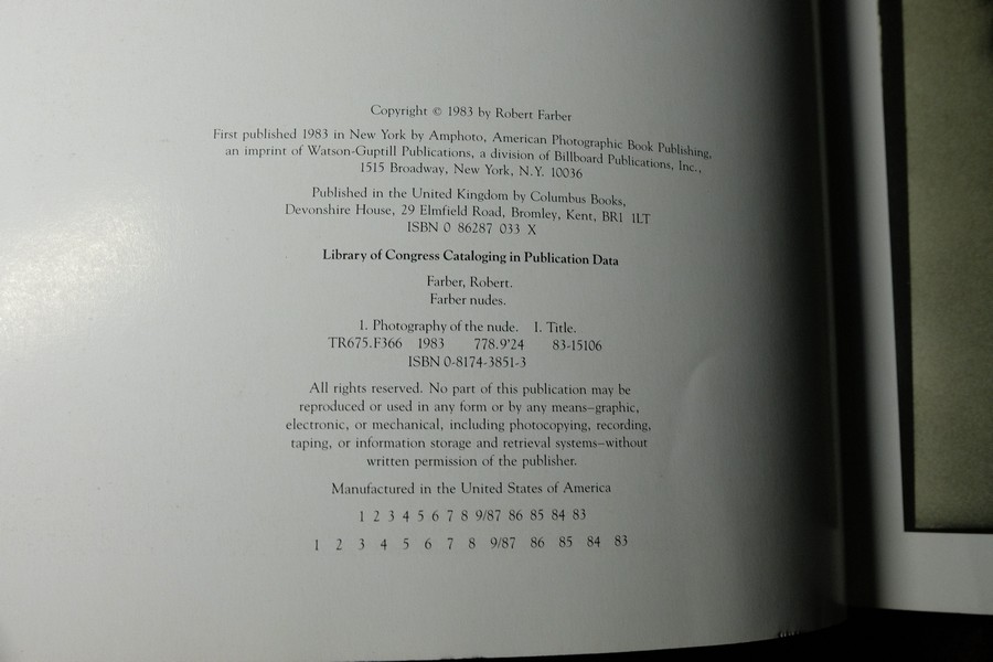 FARBER NUDES BY ROBERT FARBER หนา 150 หน้า ปี 2526