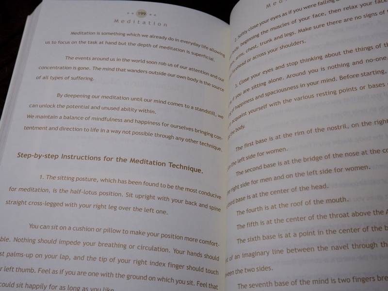 Visudhivaca translation of Morradok Dhamma of Luang Phaw Wat Pak Nam (มรดกธรรม ของ ลพ.วัดปากน้ำ)