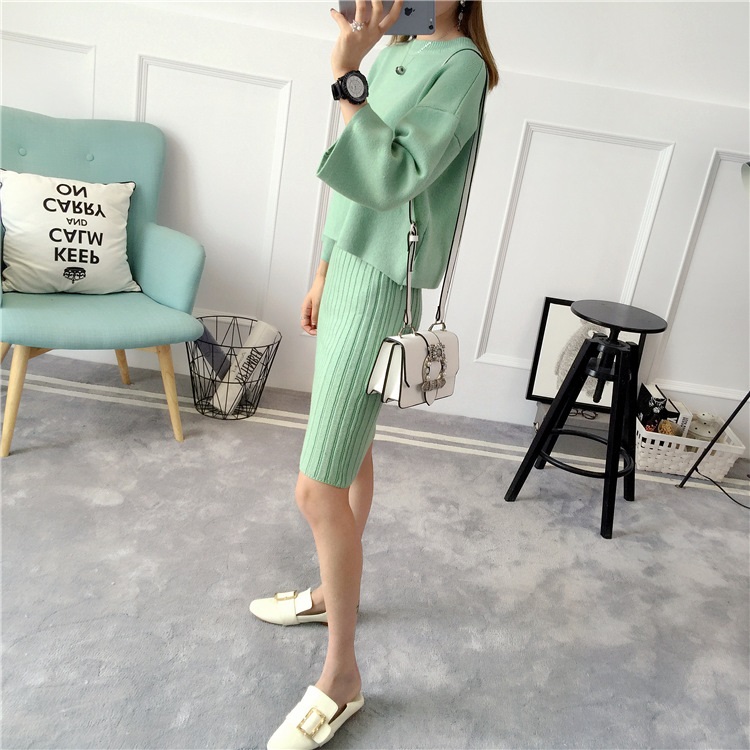 พรีออเดอร์ - เดรสไหมพรม Pre - DT150 (สีเขียวมิ้น)