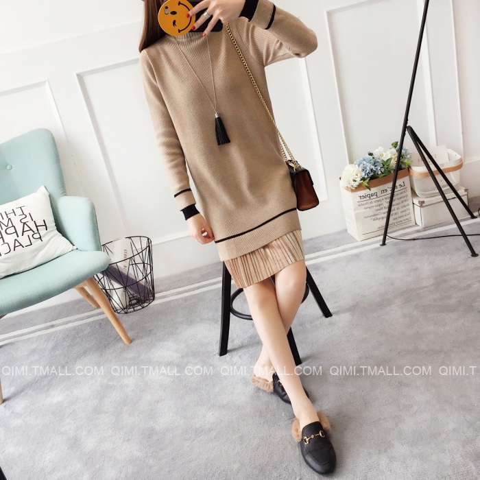 พรีออเดอร์ - เดรสไหมพรม Pre - DT112 (สีครีม)