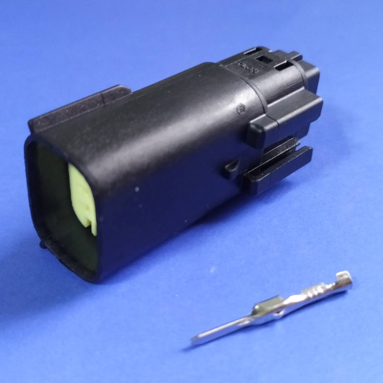 8 พิน ไฟหน้า Ford Ranger #4901