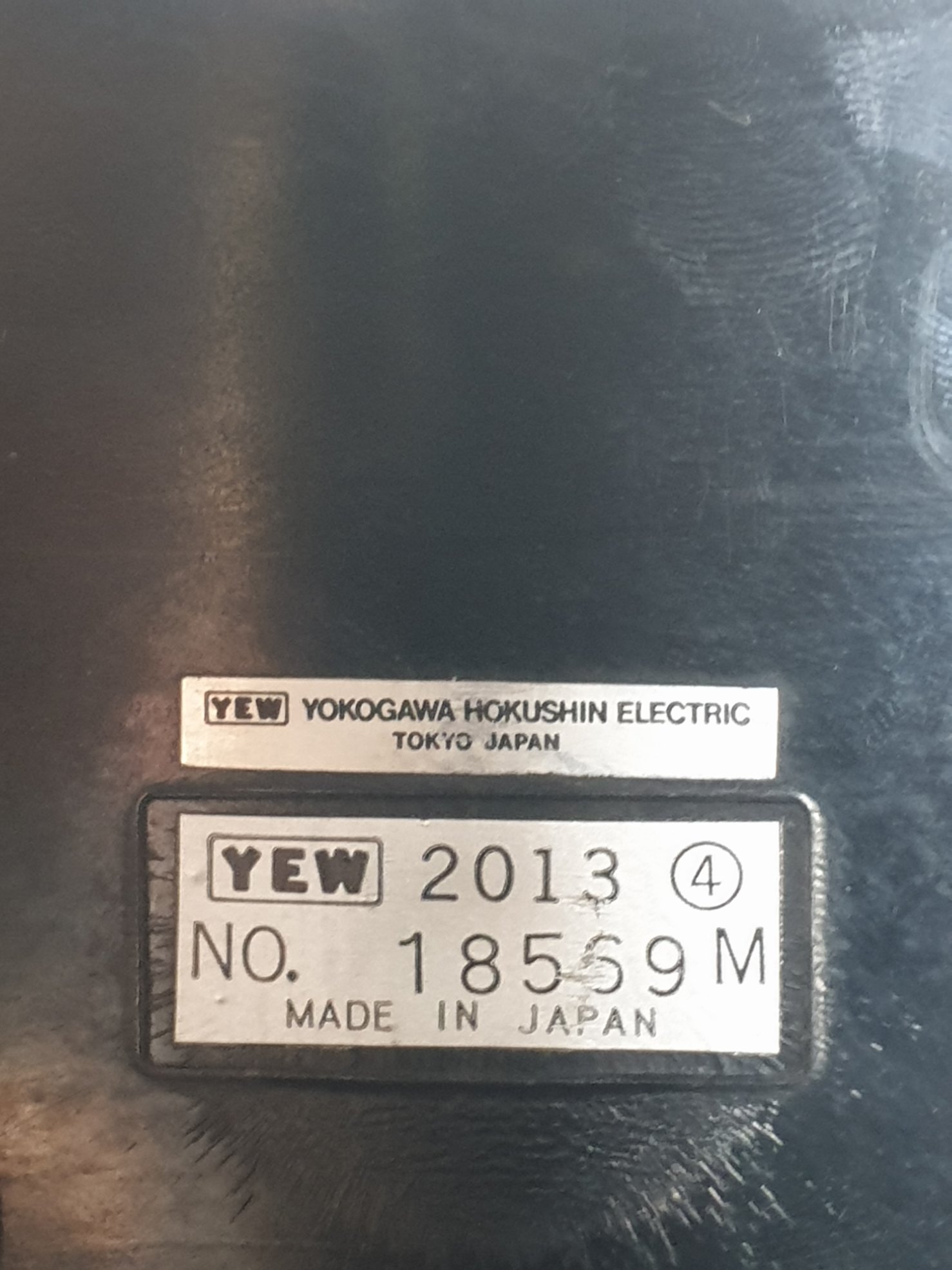 VINTAGE YEW YOKOGAWA PORTABLE AC VOLTMETER TYPE 2013