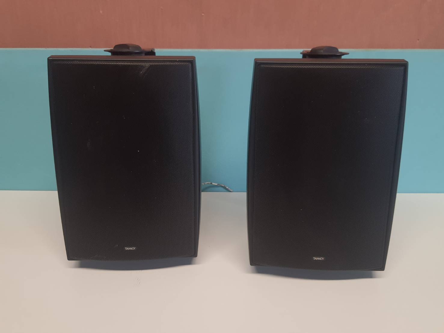 TANNOY DVS 6 | ตู้ลำโพงติดผนัง Ultra-Compact Surface-Mount Loudspeaker 60 Watts continuous