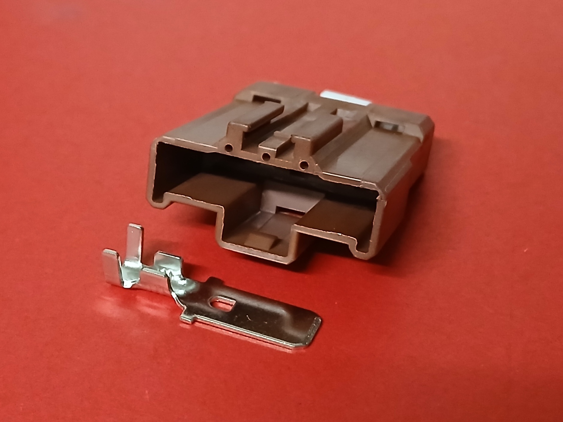 3 พิน น้ำตาล มัดไฟ Honda Pcx Click #0208