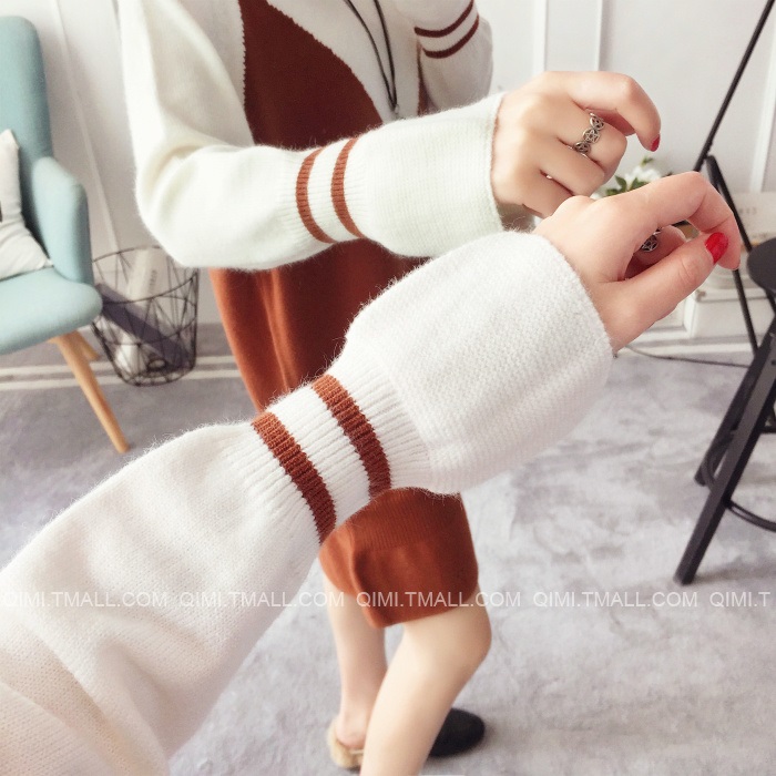 พรีออเดอร์ - เดรสไหมพรม Pre - DT125 (สีน้ำตาล)