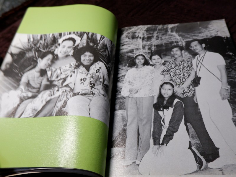 สมเด็จพระนางเจ้าสิริกิติ์ พระบรมราชินีนาถ (ประมวล พระบรมฉายาลักษณ์) โดย สมาคมศิษย์เซ็นต์ฟรังซิสเวียร์ในพระบรมราชินูปถัมภ์