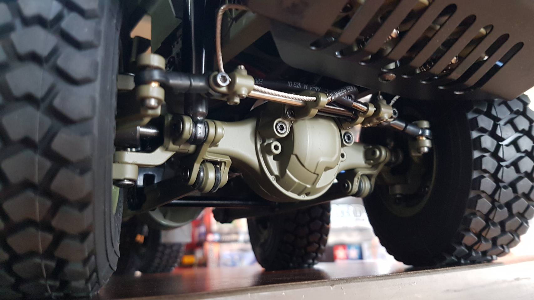 U.S. M977 Hemtt Oshkosh 8x8 Military Cargo Truck