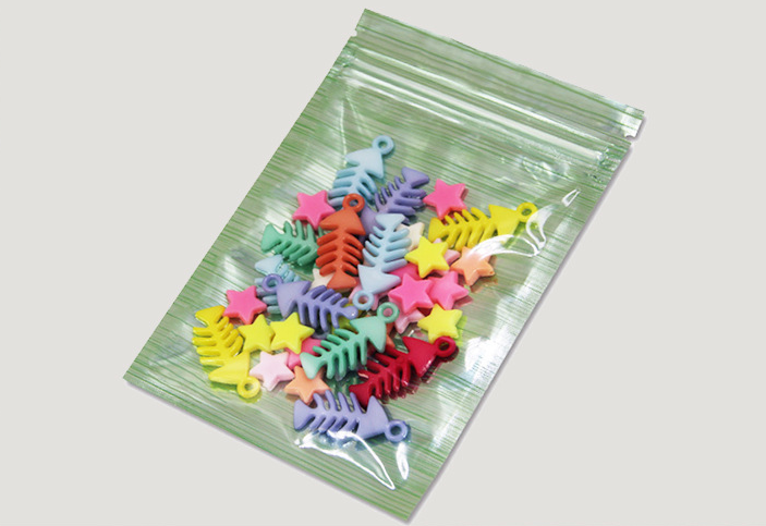 ถุงหน้าใส หลังฟอยล์สี ลายเส้น ซิปล็อคตั้งไม่ได้ (เมทัลไลท์)