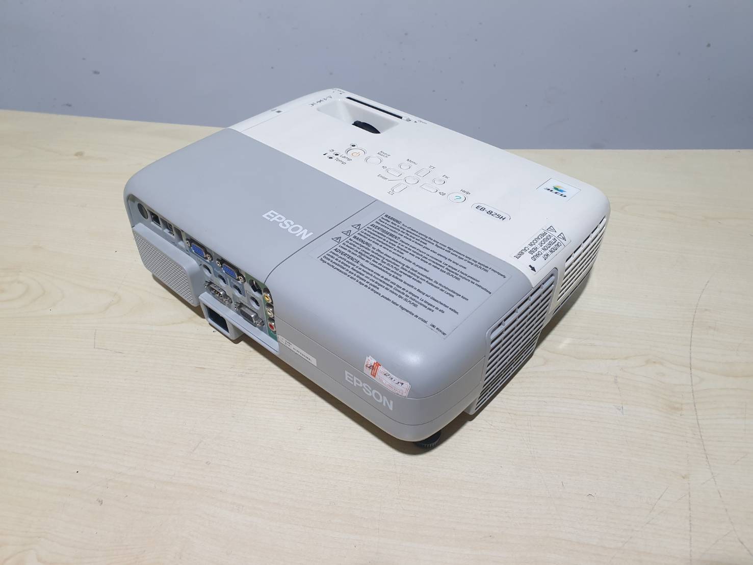 โปรเจคเตอร์ Epson EB-825H (3000ลูเมน)มือสอง