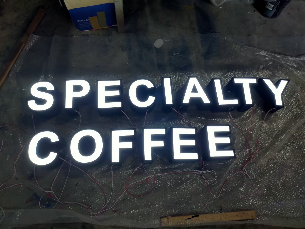 งานป้ายกล่องไฟ