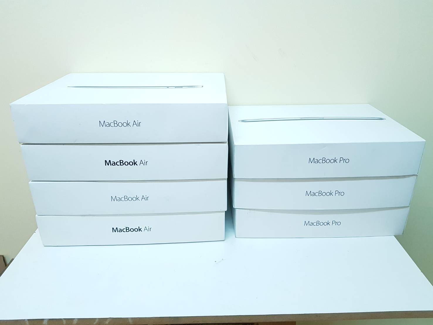 ขายกล่อง Mac book air, Mac book pro, Acer