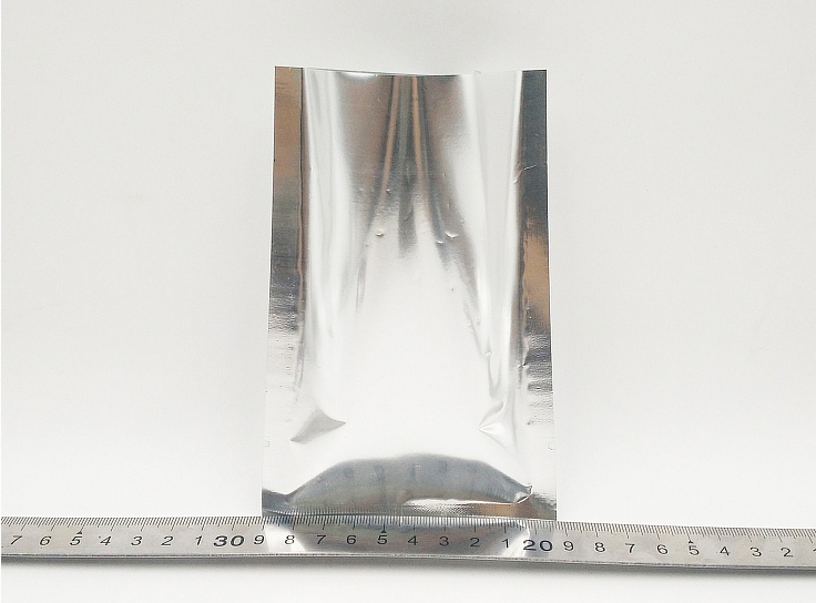 ถุงแบนฟอยล์ ซีล 3 ด้าน (เมทัลไลท์) (สีเงินเงา)