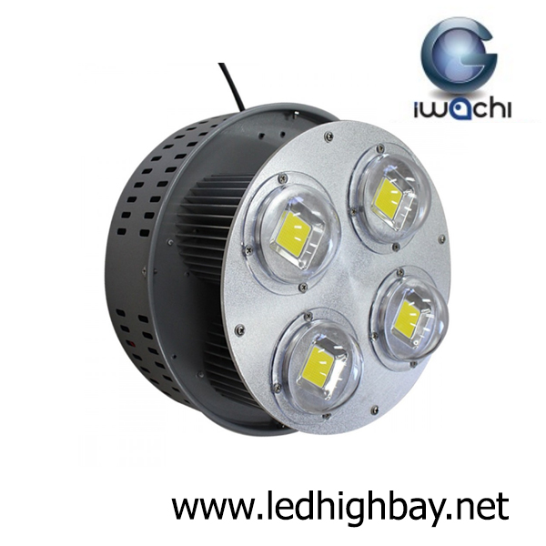 โคมไฮเบย์ LED 200w รุ่นมีพัดลมระบายความร้อน ยี่ห้อ Iwachi (แสงขาว)