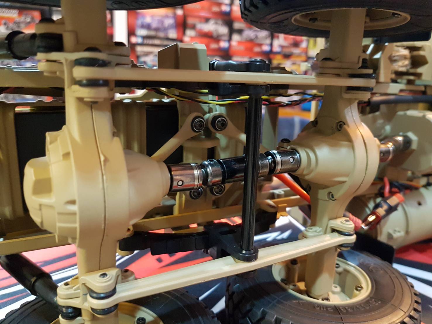 U.S. M983 Hemtt Oshkosh 8x8 Military Tactical Truck w/M747 Lowboy Trailer (Full-Option)