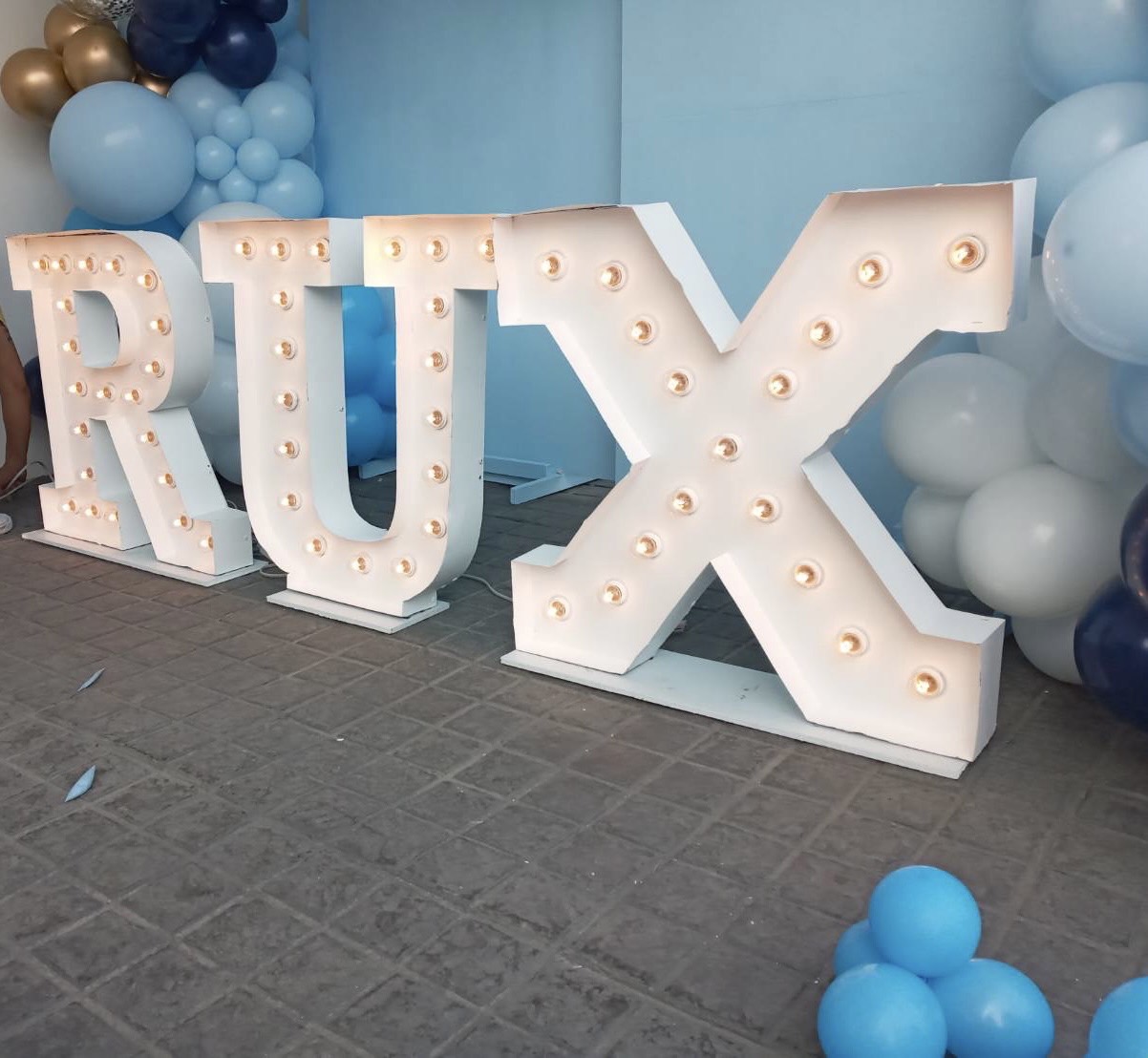 ป้ายอักษรเช่าไฟปิงปอง "RUX" 70 cm