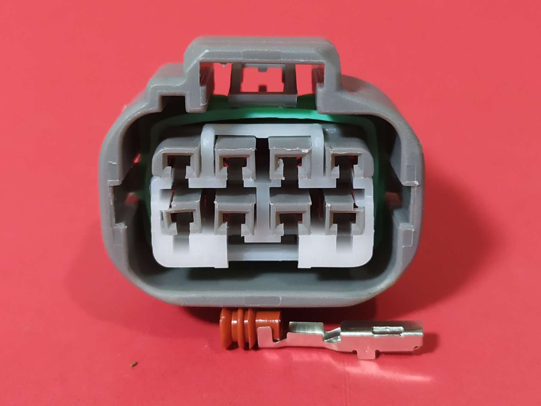 8 พิน เทา Head lamp Toyota ร่องบนซ้าย #10891