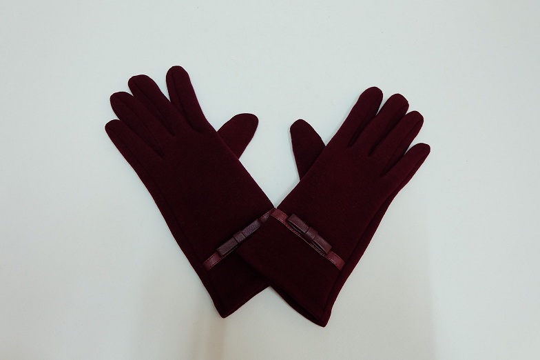 พร้อมส่ง - ถุงมือกันหนาว GT142 (สีแดง)