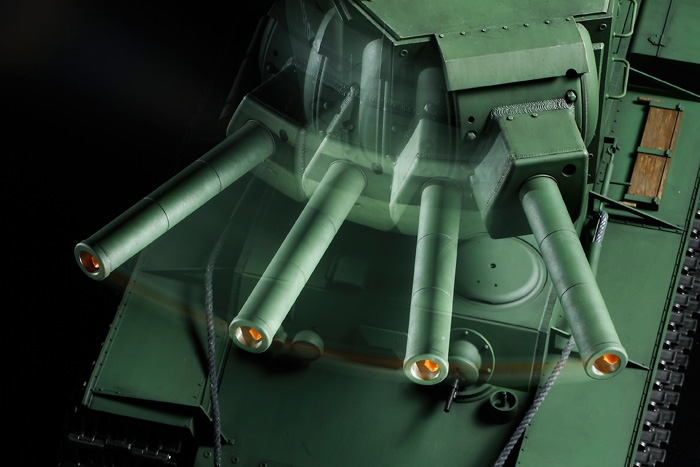 Russian Heavy Tank KV-2 Gigant (Full-Option Kit)