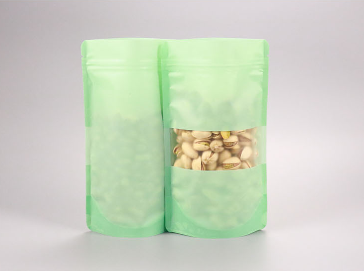 ถุงซิปล็อคตั้งได้ เนื้อพลาสติกขุ่นสี เปิดช่องหน้าต่าง