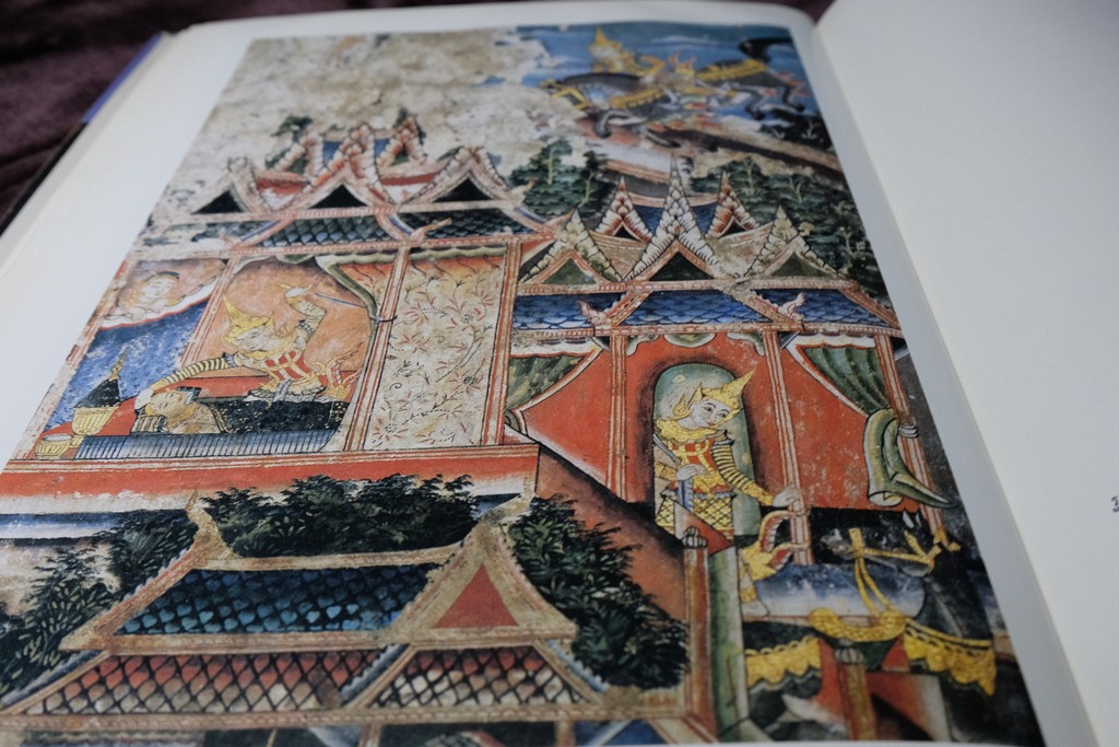 จิตรกรรมฝาผนัง วัดพระสิงห์ โดย เมืองโบราณ ปกเเข็ง ปี 2526.