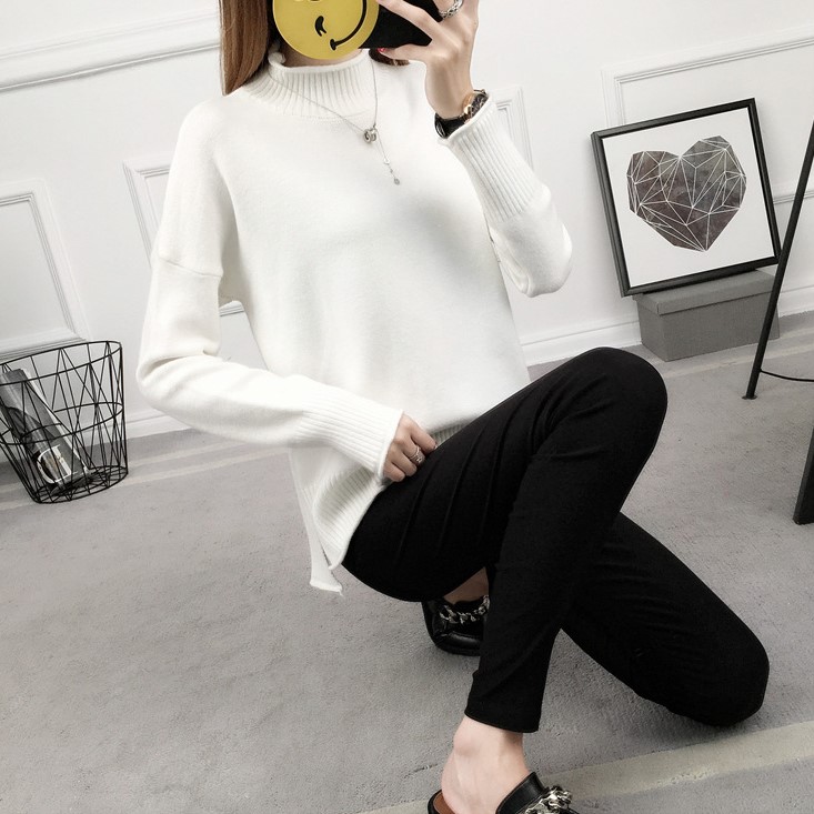 พร้อมส่ง - เสื้อไหมพรมทรงหลวม ST195 (สีขาว)