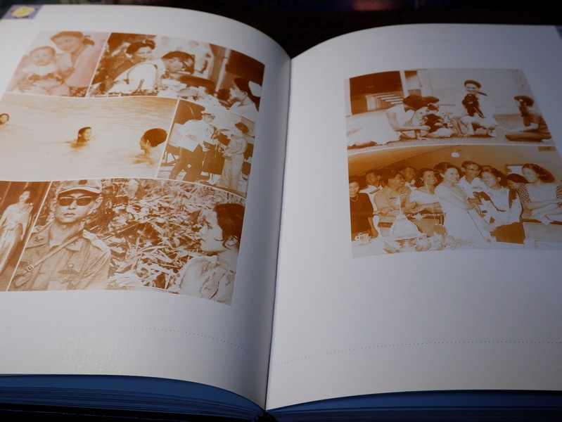 บันทึก "เป็น อยู่ คือ" สมเด็จพระนางเจ้าสิริกิติ์ พระบรมราชินีนาถ ปกเเข็ง