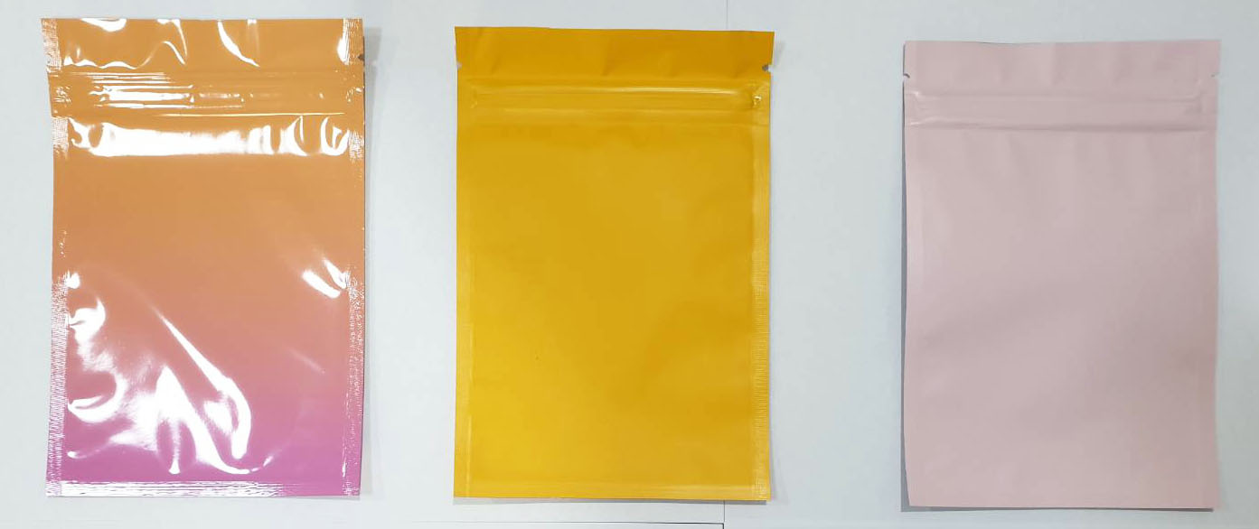 ถุงซิปล็อคตั้งไม่ได้ (ก้นแบน) - ฟอยล์สี (เมทัลไลท์)