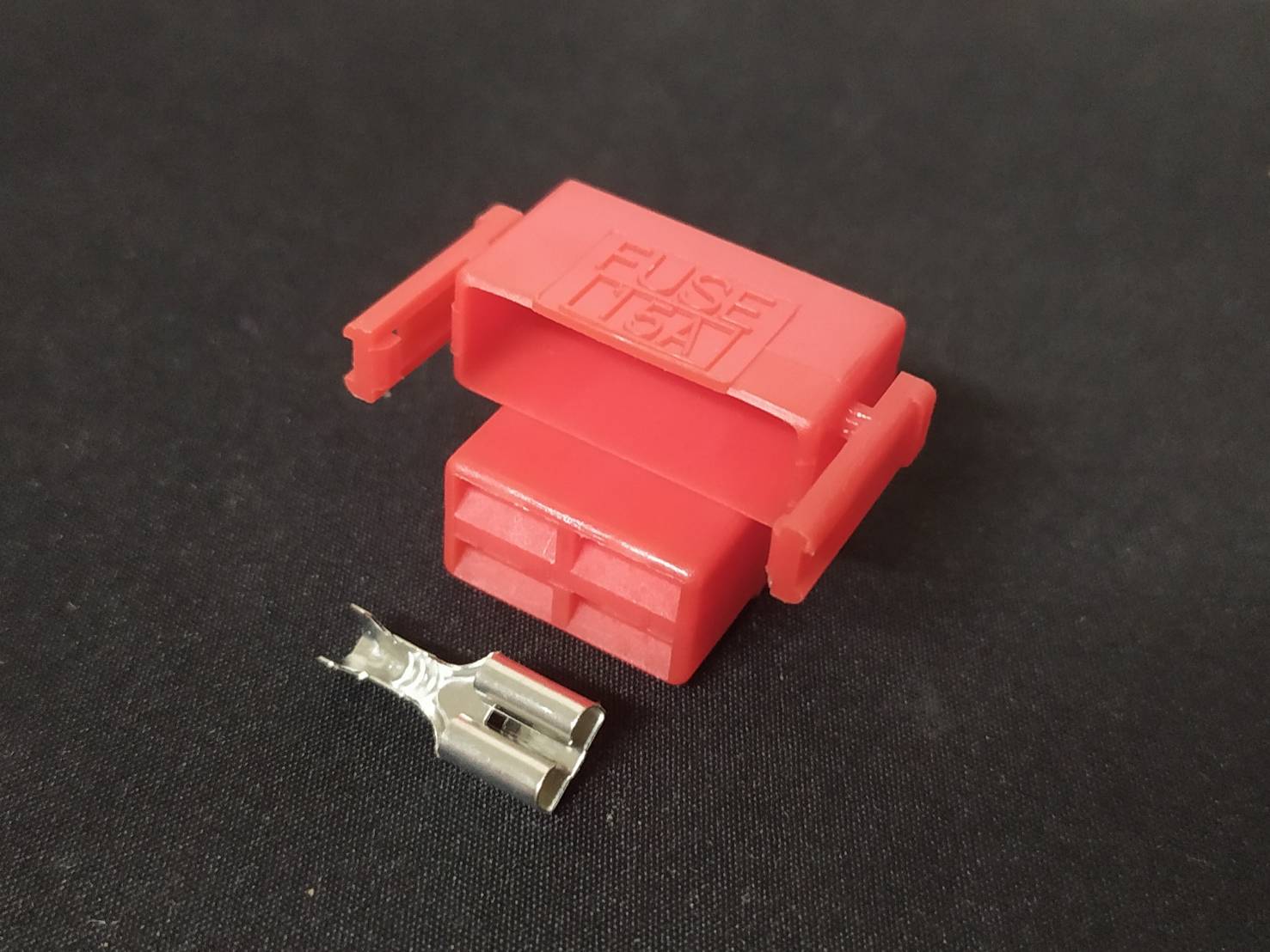 4 พิน ปลั๊กรีเลย์สตาร์ท HONDA #70412