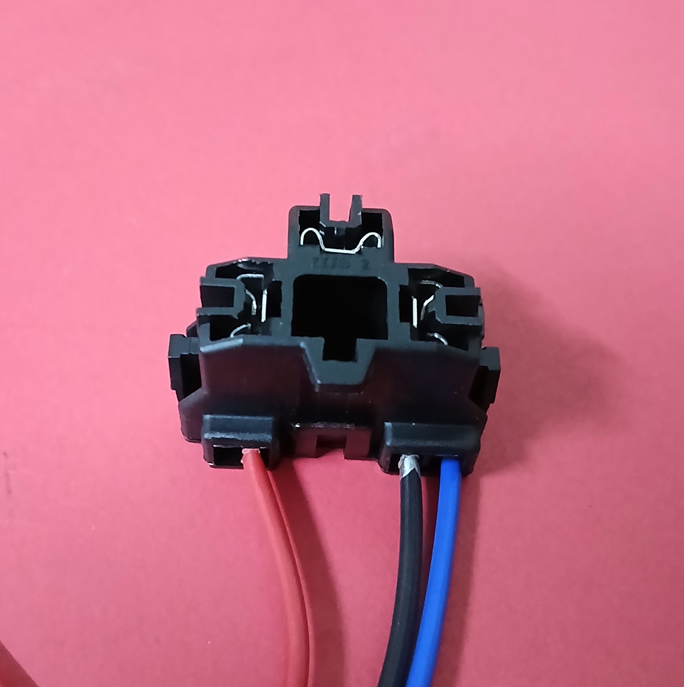 H4 ตัวเมียมีสาย IM