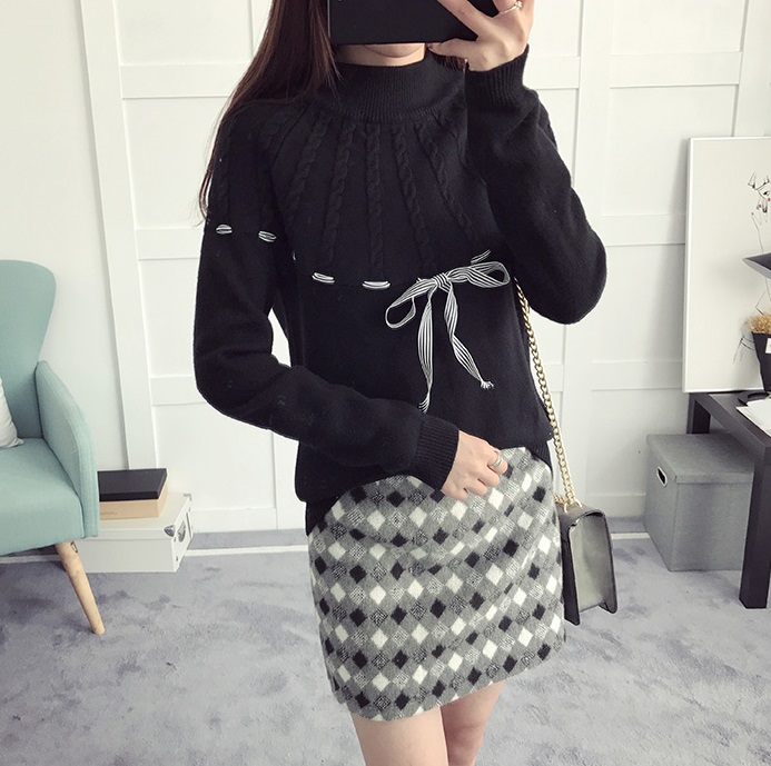 พรีออเดอร์ - เสื้อไหมพรมแขนยาวมีโบว์ผูกน่ารักๆ Pre- ST745 (สีดำ)