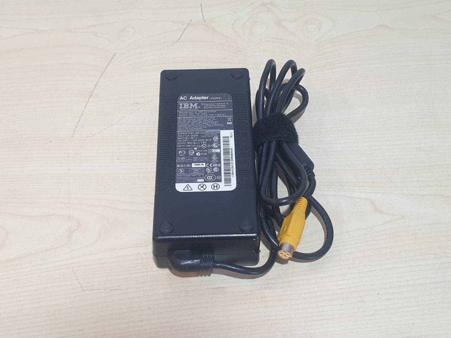 AC Adapter IBM 16V 7.5A มือสอง