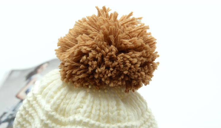 พรีออเดอร์ - หมวกไหมพรม Pre - HT610 (สีขาว)