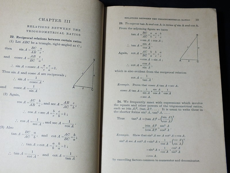 ELEMENTARY TRIGONOMETRY and KEY TO HALL & KNIGHT'S ELEMENTARY TRIGONOMETRY ปกแข็ง 2 เล่ม ปี 1960
