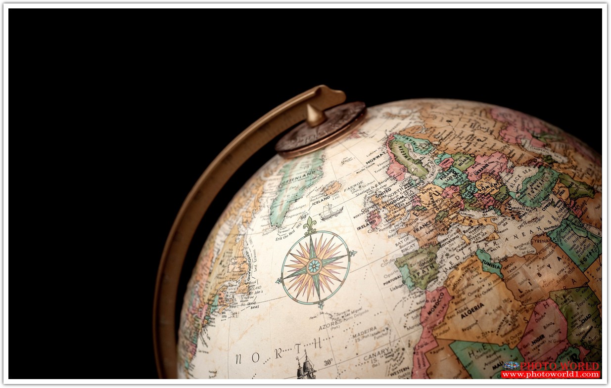 วอลเปเปอร์รูปภาพติดผนังสั่งทำ มีภาพให้เลือกกว่า 50,000 ภาพ ออกแบบกราฟฟิค หรือ รูปภาพตามที่ท่านกำหนด ในสไตล์ท่านเอง "custom made"